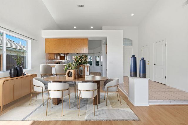 2682 Morris Avenue, Clovis, CA 93611