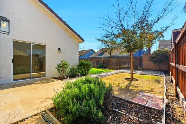 2682 Morris Avenue, Clovis, CA 93611