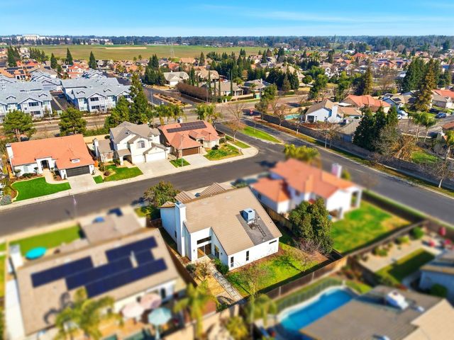 2682 Morris Avenue, Clovis, CA 93611