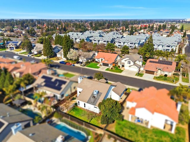 2682 Morris Avenue, Clovis, CA 93611