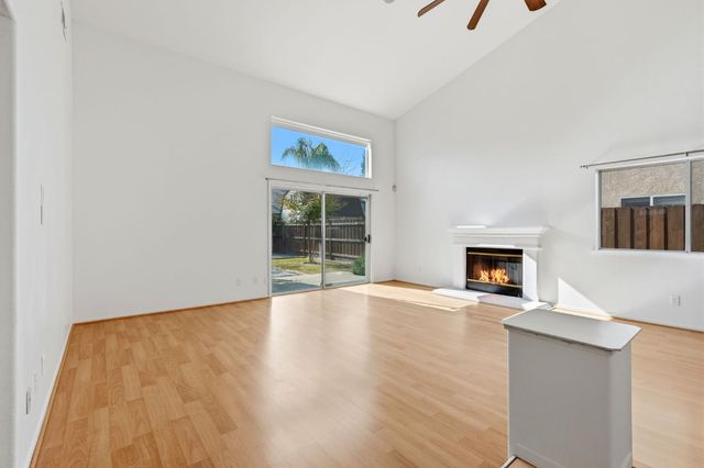 2682 Morris Avenue, Clovis, CA 93611