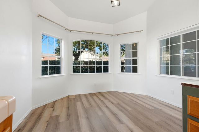 2682 Morris Avenue, Clovis, CA 93611