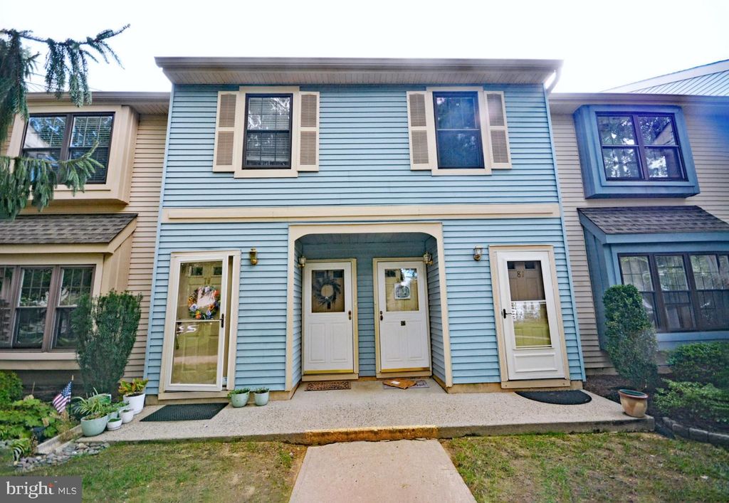 80 WYNDHAM PL, ROBBINSVILLE, NJ 08691 — exterior