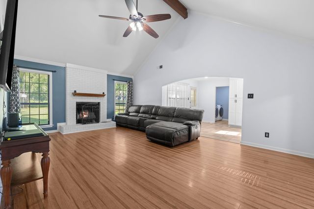 129 QUAIL HOLLOW DR, Atoka, TN 38004