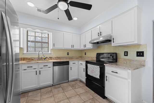 129 QUAIL HOLLOW DR, Atoka, TN 38004