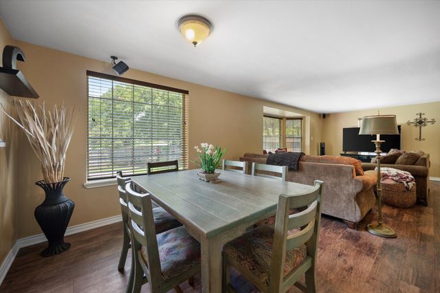 5912 Forest Hill Drive, Forest Hill, TX 76119