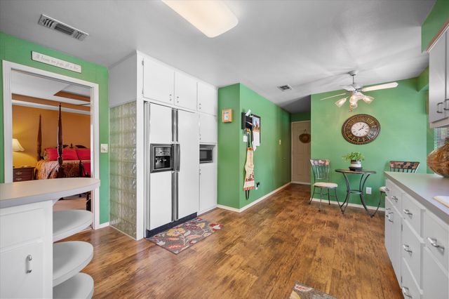 5912 Forest Hill Drive, Forest Hill, TX 76119