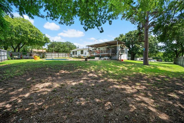 5912 Forest Hill Drive, Forest Hill, TX 76119