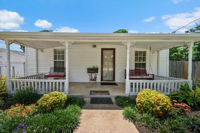 5912 Forest Hill Drive, Forest Hill, TX 76119