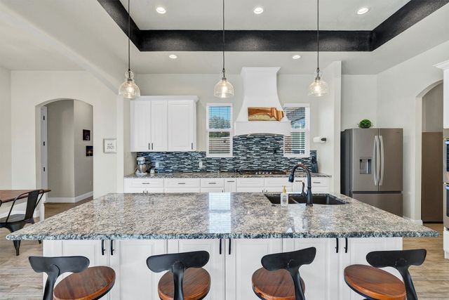 100 Maverick Court, Granbury, TX 76049