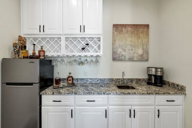 100 Maverick Court, Granbury, TX 76049