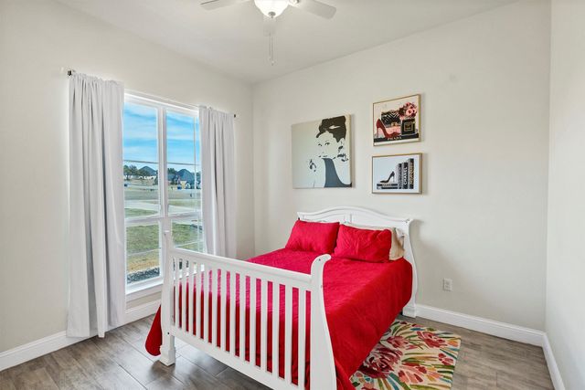 100 Maverick Court, Granbury, TX 76049