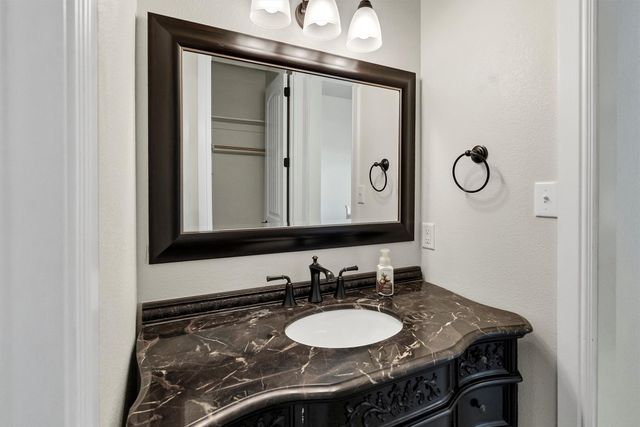 100 Maverick Court, Granbury, TX 76049