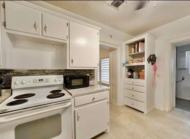 610 W Callaghan, Fort Stockton, TX 79735