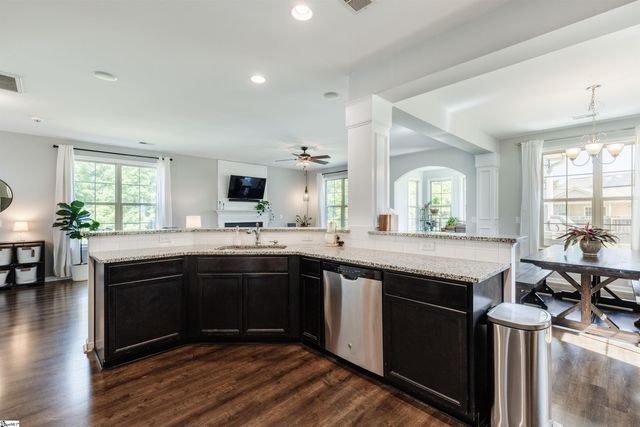 512 Furman Creek Court, Moore, SC 29369
