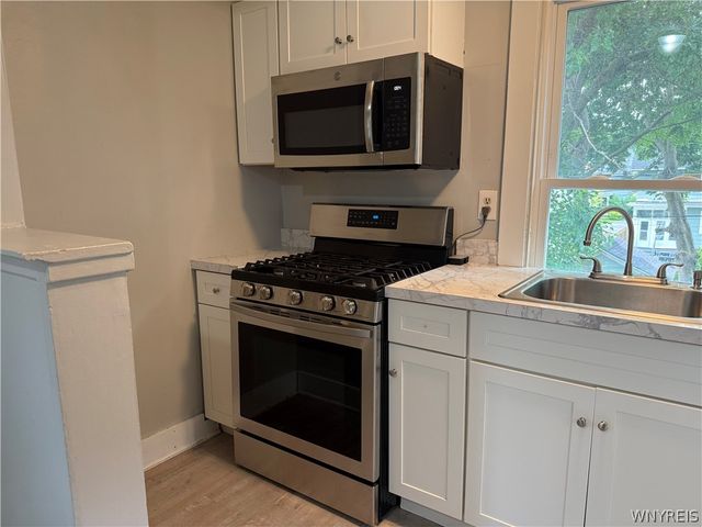 74 Avondale Park, Rochester, NY 14620