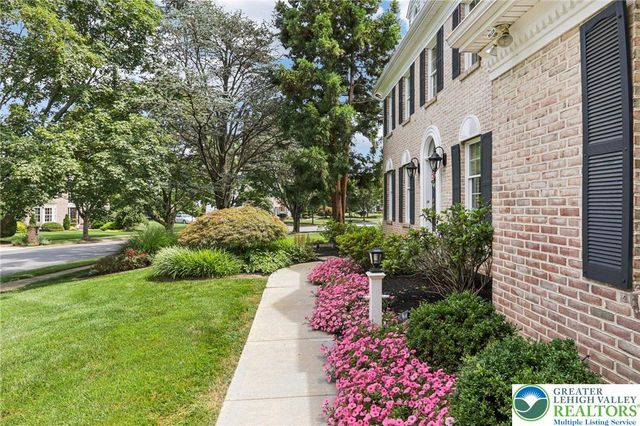 6341 Sauterne Drive, Lower Macungie Twp, PA 18062