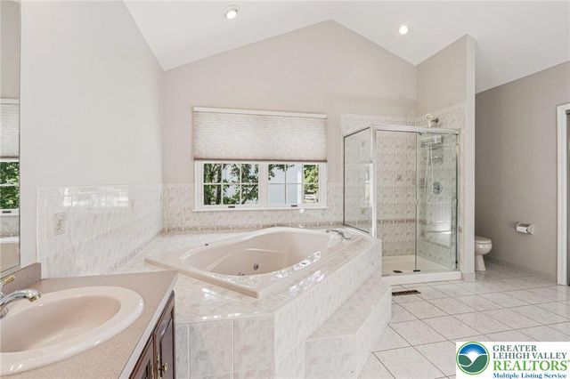 6341 Sauterne Drive, Lower Macungie Twp, PA 18062