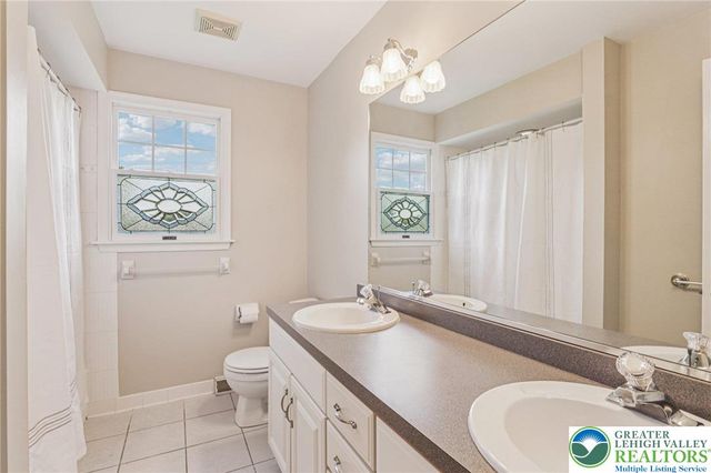 6341 Sauterne Drive, Lower Macungie Twp, PA 18062