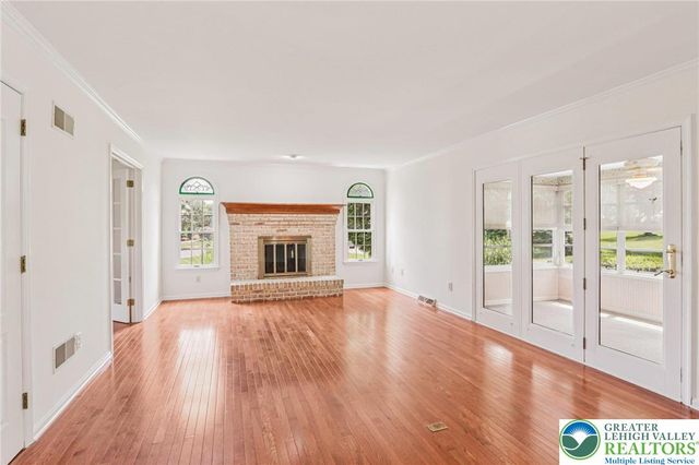 6341 Sauterne Drive, Lower Macungie Twp, PA 18062