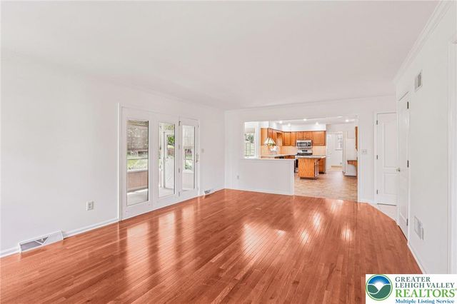 6341 Sauterne Drive, Lower Macungie Twp, PA 18062