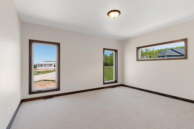 1823 BOBBY JONES DRIVE, De Pere, WI 54115