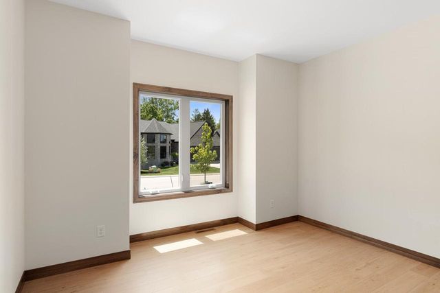 1823 BOBBY JONES DRIVE, De Pere, WI 54115