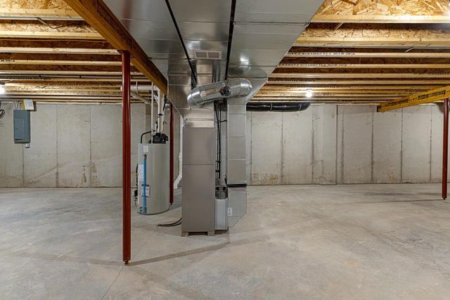 1823 BOBBY JONES DRIVE, De Pere, WI 54115