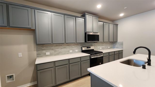 8009 Scanlan Trail, Missouri City, TX 77459