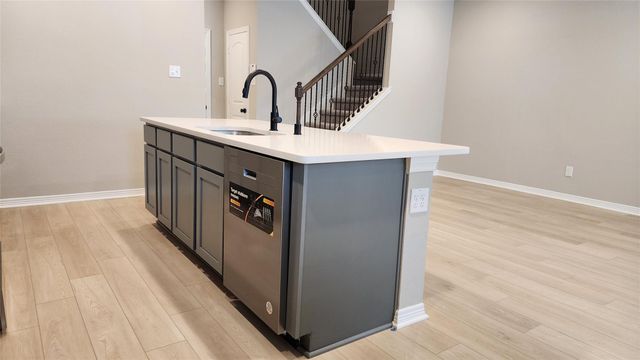 8009 Scanlan Trail, Missouri City, TX 77459