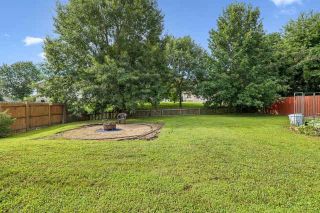 6038 Chickadee Cir, Spring Hill, TN 37174