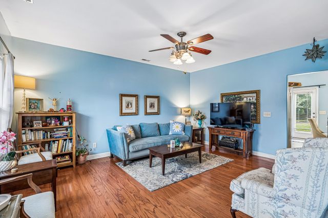 6038 Chickadee Cir, Spring Hill, TN 37174
