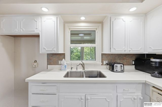 4730 S 150th Street, Omaha, NE 68137