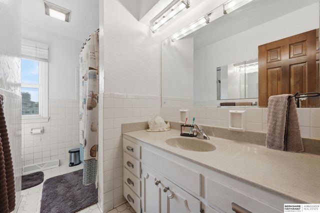 4730 S 150th Street, Omaha, NE 68137