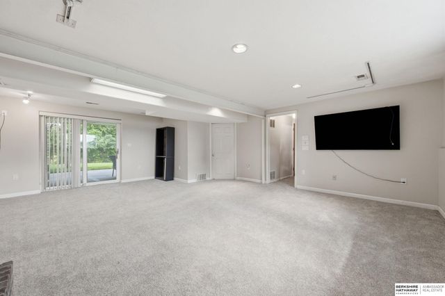 4730 S 150th Street, Omaha, NE 68137