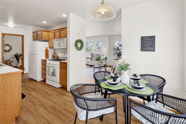 2185 Eastwood Way, Lynden, WA 98264