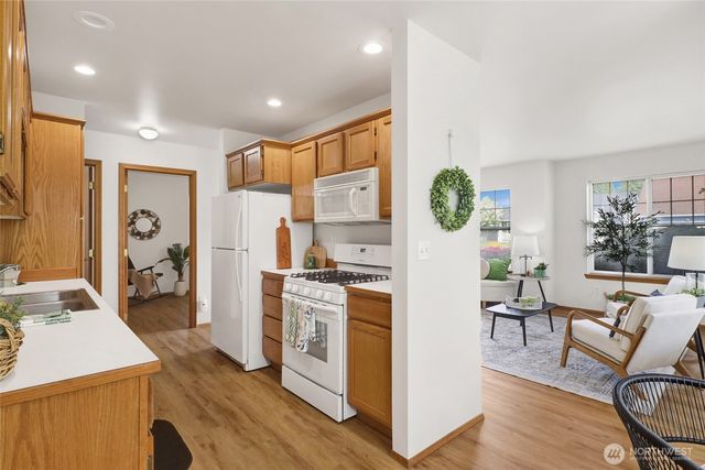 2185 Eastwood Way, Lynden, WA 98264