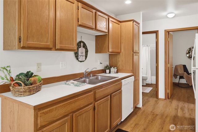 2185 Eastwood Way, Lynden, WA 98264
