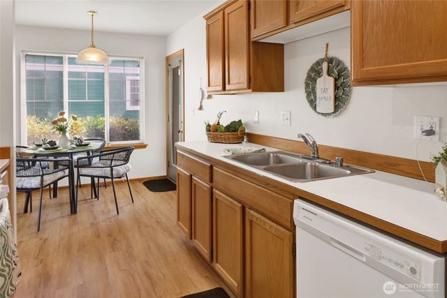2185 Eastwood Way, Lynden, WA 98264