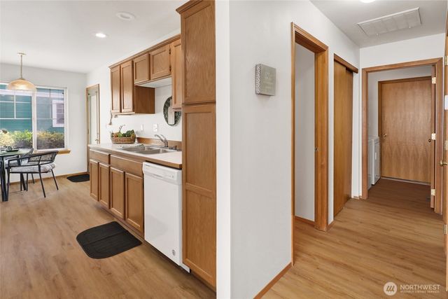 2185 Eastwood Way, Lynden, WA 98264