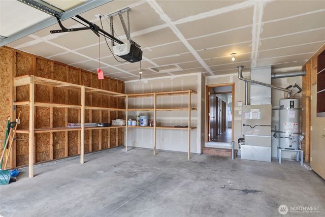 2185 Eastwood Way, Lynden, WA 98264
