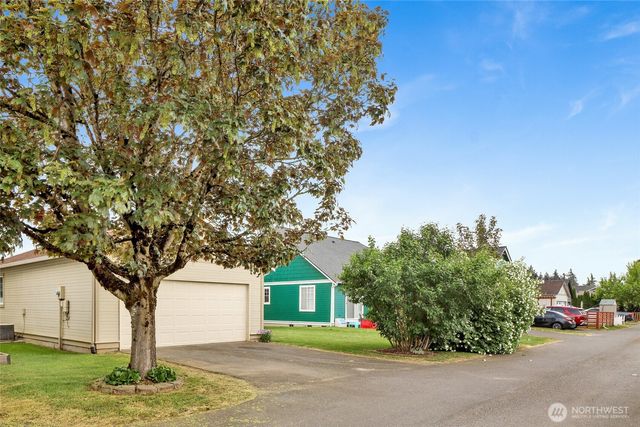 2185 Eastwood Way, Lynden, WA 98264
