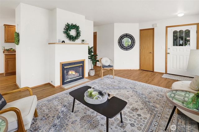2185 Eastwood Way, Lynden, WA 98264