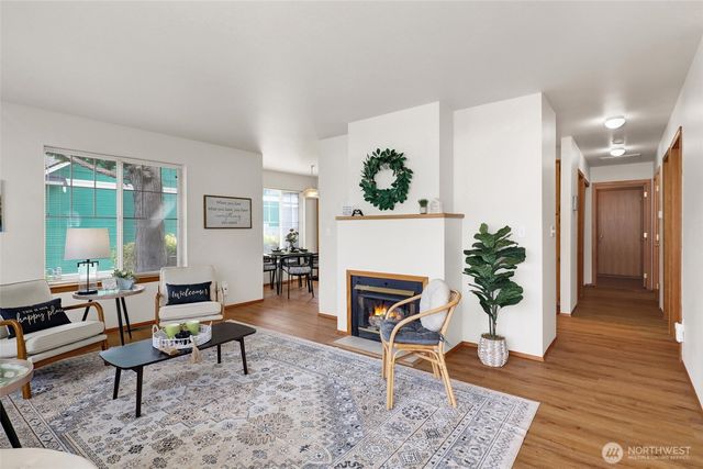 2185 Eastwood Way, Lynden, WA 98264