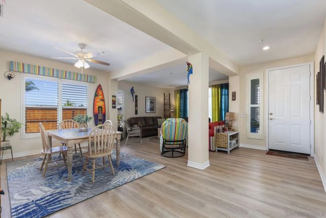 1935 Cresthaven Dr, Vista, CA 92084