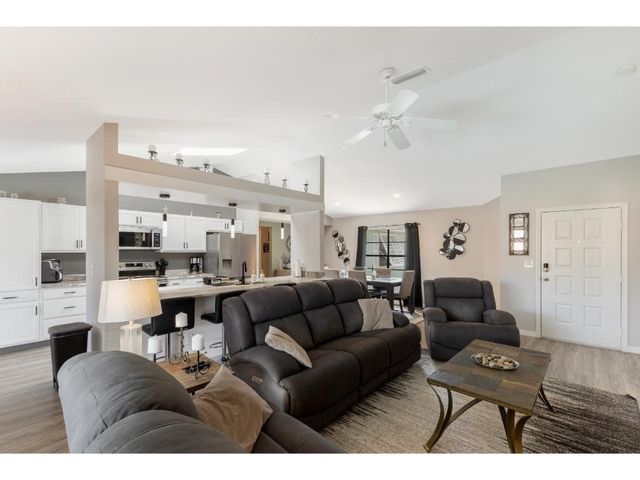 814 Floraland Avenue, Sebastian, FL 32958