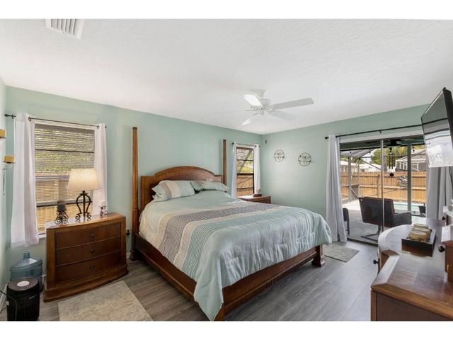 814 Floraland Avenue, Sebastian, FL 32958