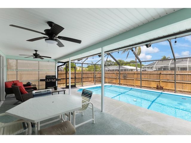 814 Floraland Avenue, Sebastian, FL 32958