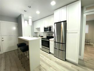 7901 SW 64 Avenue 18, South Miami, FL 33143