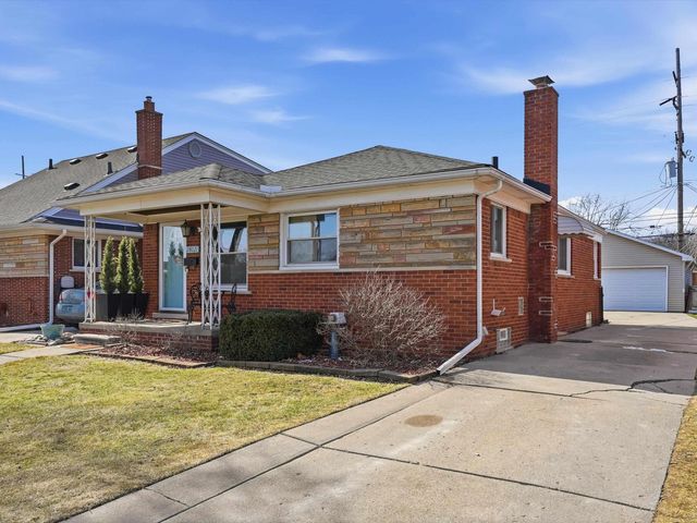 28021 Rockwood Street, St Clair Shores, MI 48081